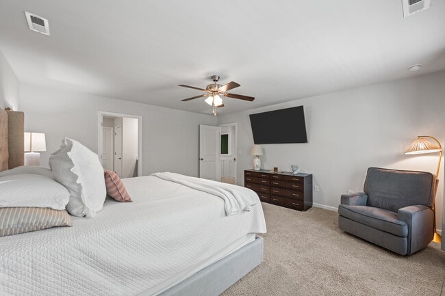 Building Photo - 1009 Chiles Dr