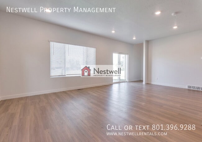Building Photo - 1598 W Sparta Way