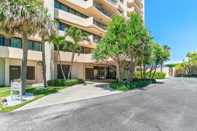 Building Photo - 4200 N Ocean Dr