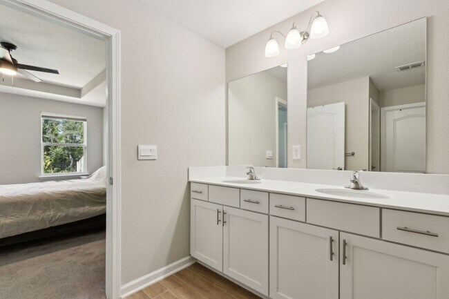 Building Photo - Home for rent