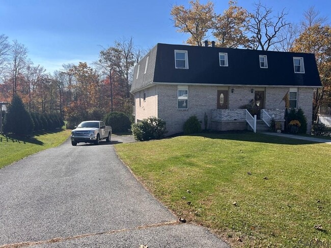 Building Photo - 120-122 Berkey Dr