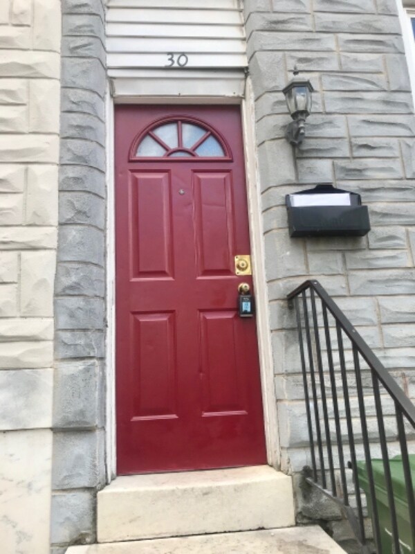 Building Photo - 30 N Lakewood Ave