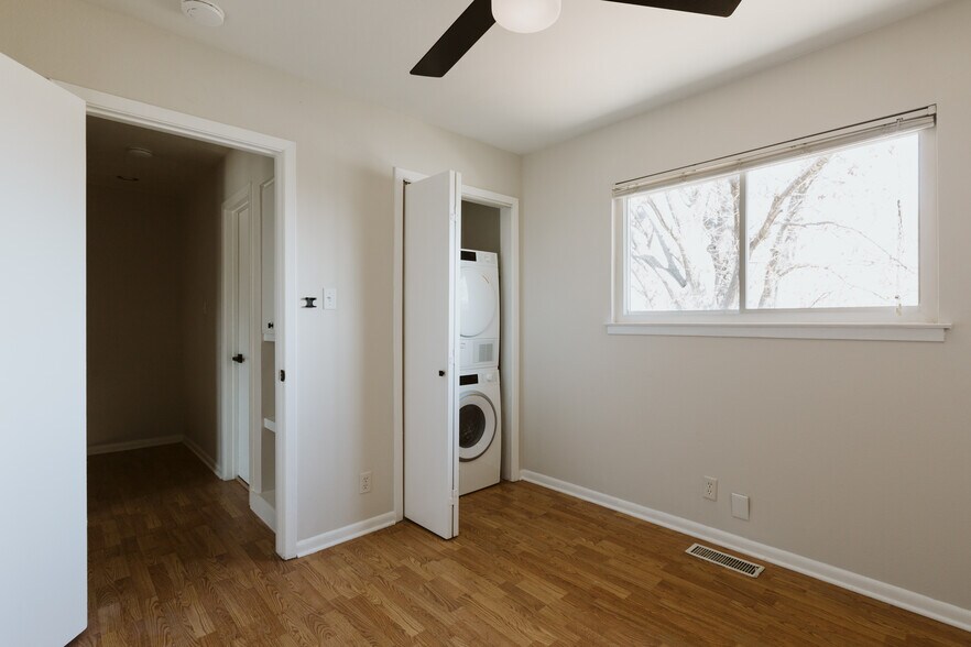 Building Photo - 1402 Fairfield Dr