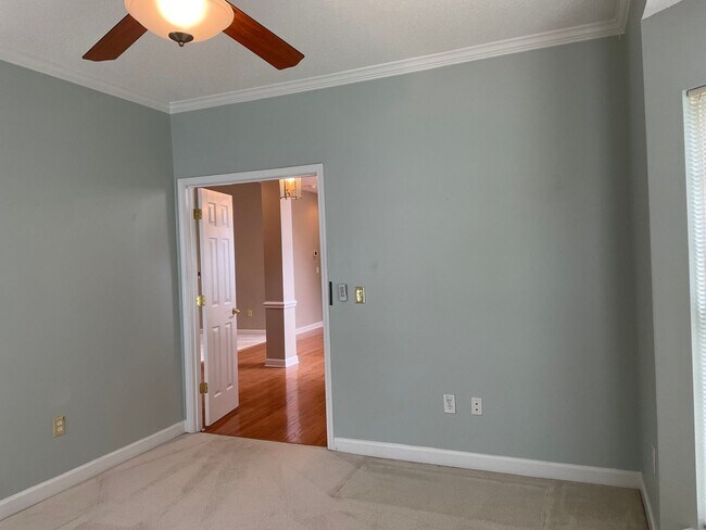 Building Photo - Three Bedroom Ranch Home With Deeded Boat ...