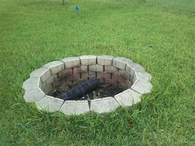 Building Photo - Florida Living Starts Here — Gated, Single-Story, Move-In Ready May 1!