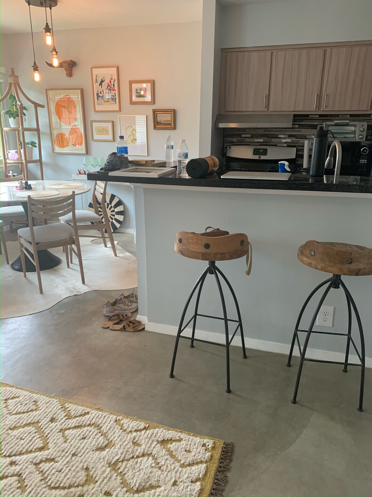 Building Photo - 1200 Newning Ave