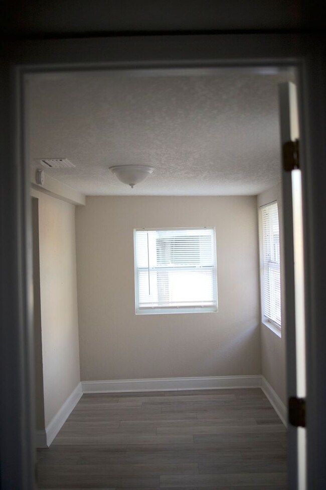 Building Photo - Spacious Clearwater Home with Modern Comforts with Private Backyard! 2bed | 1Bed