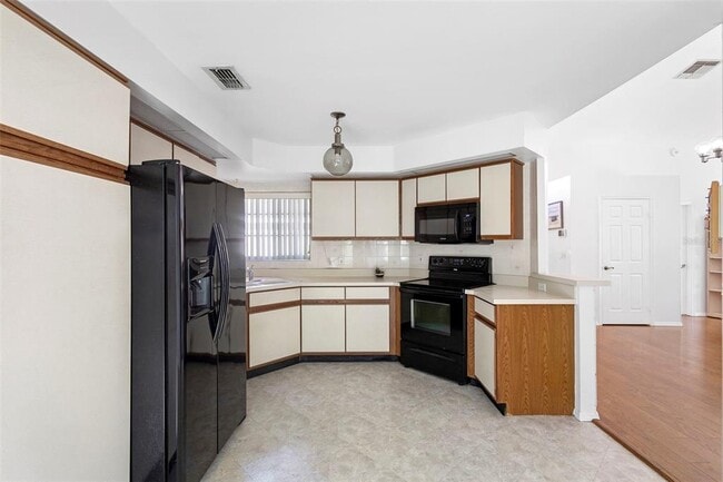 Building Photo - 1530 Larks Nest Ct