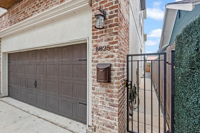 Building Photo - 5825 Petty St