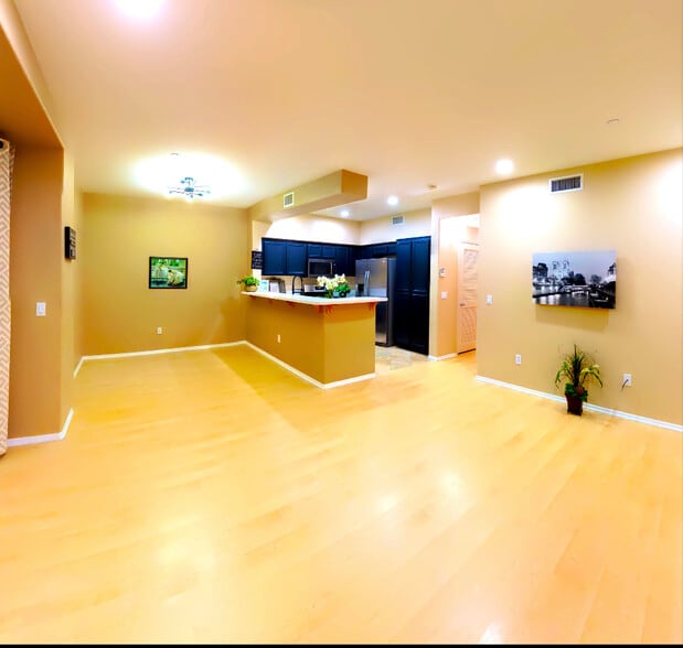 Building Photo - 8713 Tribeca Cir