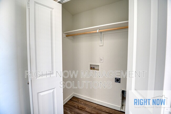 Building Photo - 5505 E Bollo St