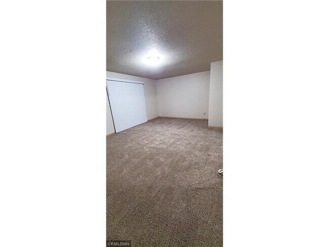 Building Photo - 308 Willow St