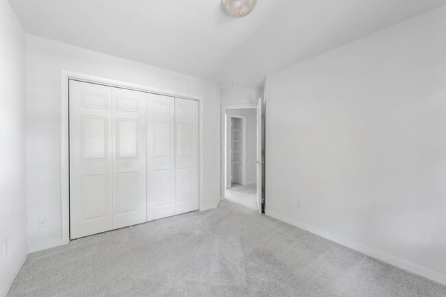 Building Photo - Great Home for Rent in the Lucks Lane Corr...