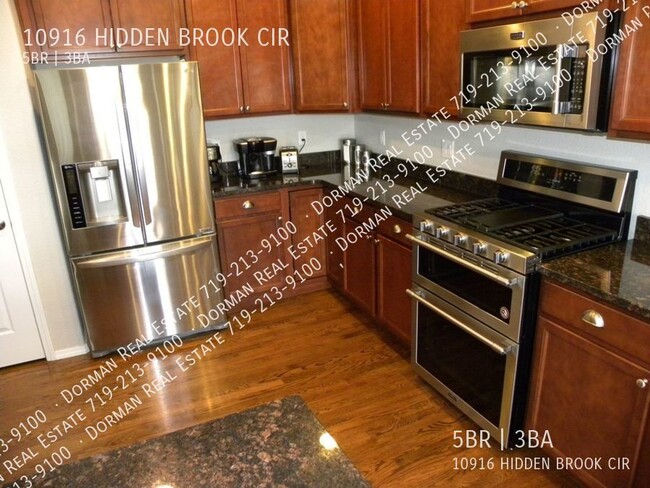 Building Photo - 10916 Hidden Brook Cir