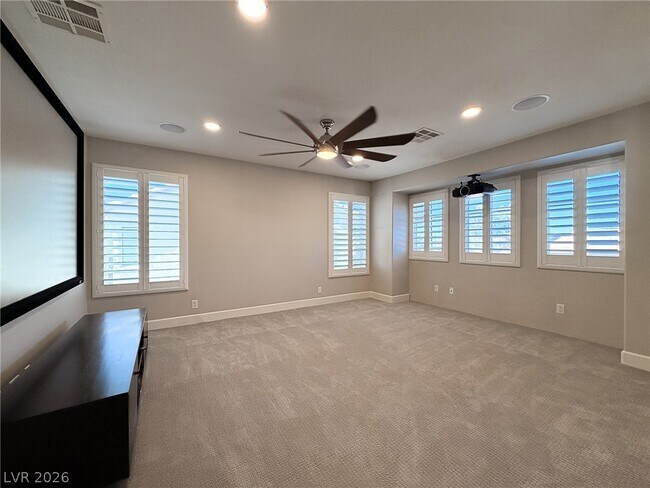 Building Photo - 3025 Scenic Valley Way