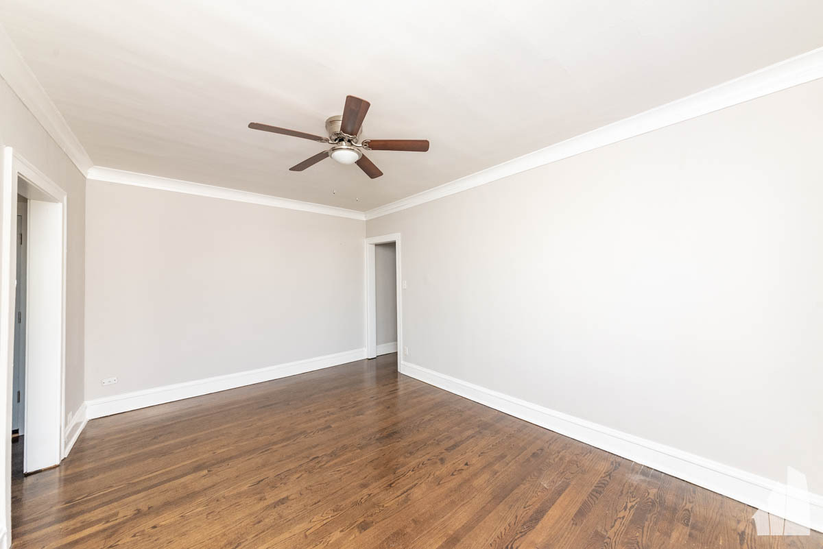 Building Photo - 5075 N Wolcott Ave