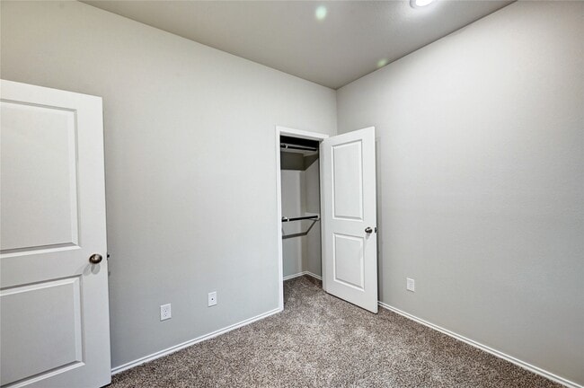 Building Photo - 10196 Barberry St