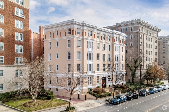 Building Photo - The Oakland Condos