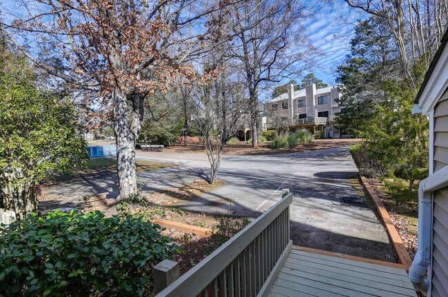 Building Photo - 103 Leeward Rd