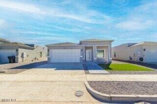 Building Photo - 500 E San Antonio Ave