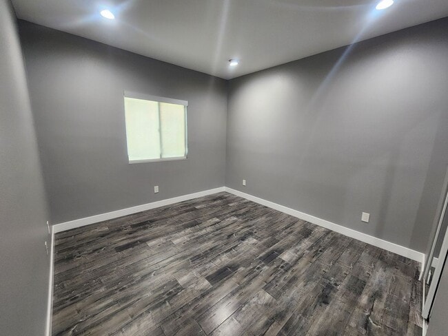 Building Photo - 83rd St.