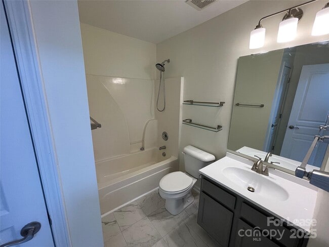 Building Photo - 11434 Heritage Green Dr