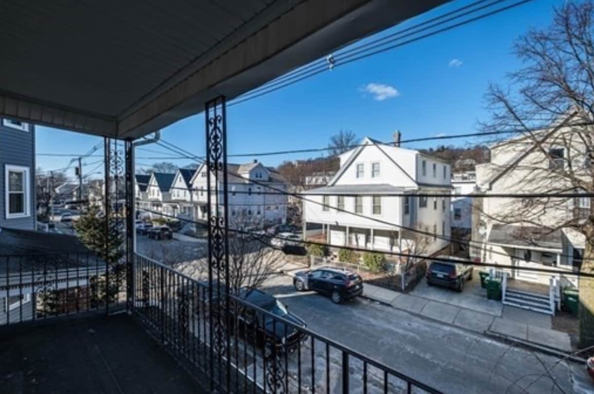 Building Photo - 39 Lambert St