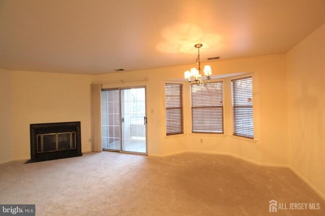 Building Photo - 103 Claridge Ct