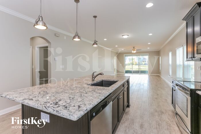 Building Photo - 97329 Harbor Concourse Cir