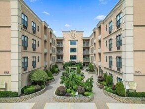 Building Photo - 8915 Bergenwood Ave