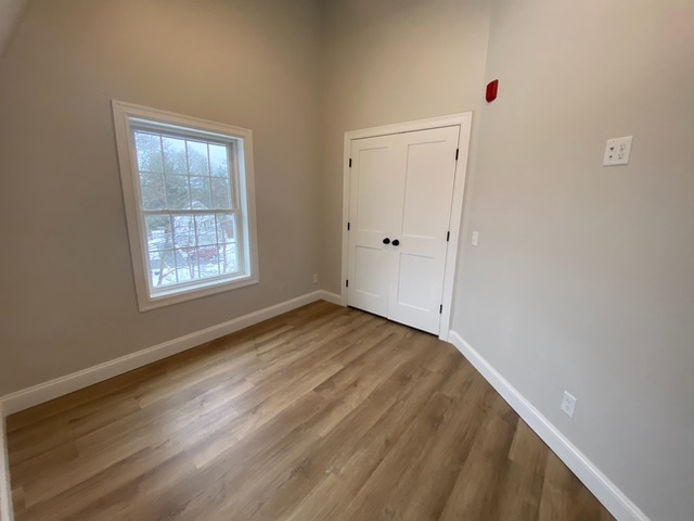 Building Photo - 64 Holten St