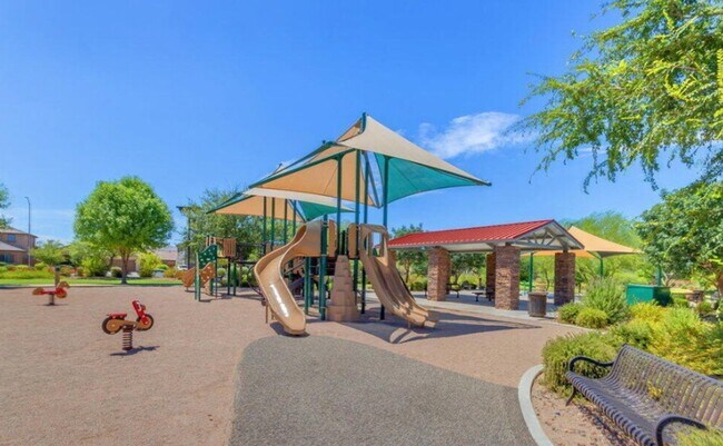 Building Photo - 10463 E Sanger Ave