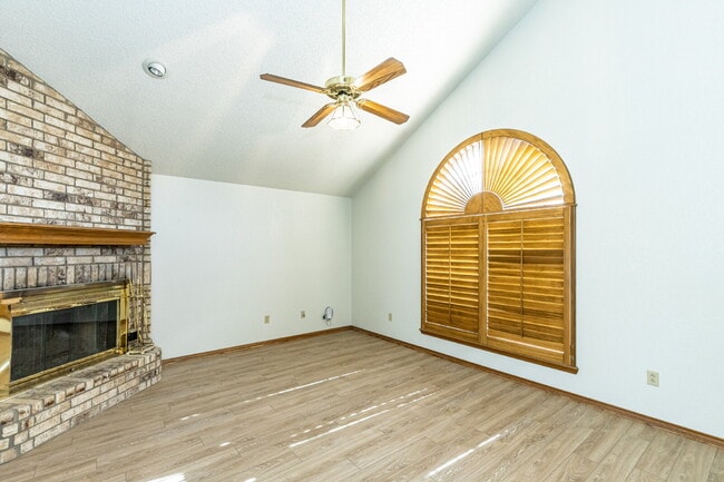 Building Photo - *Two Story Beauty in Preston Smith*