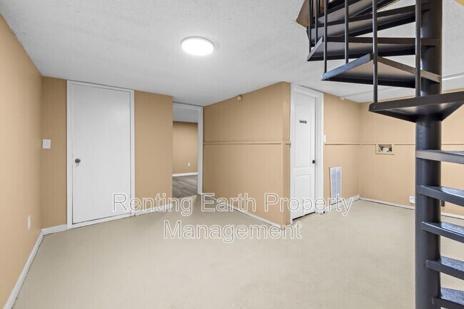 Building Photo - 1504 35th Street Ensley
