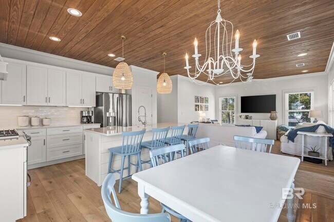 Building Photo - 5665 Armadillo Ave