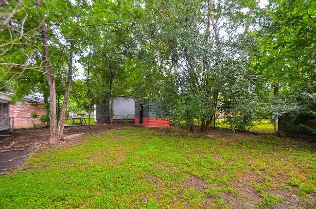 Building Photo - 4522 Donalbain Dr