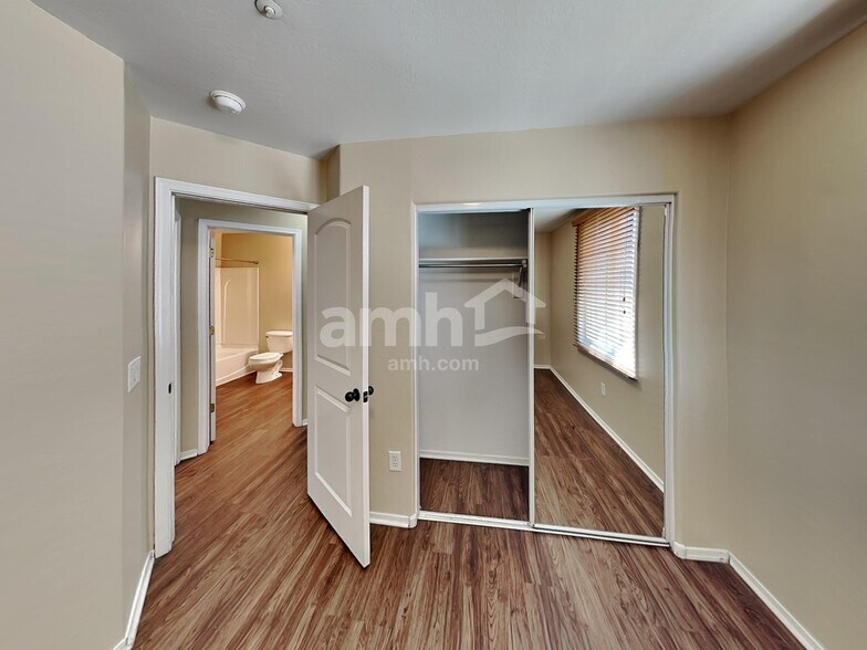 Building Photo - 4356 E Jasper Dr