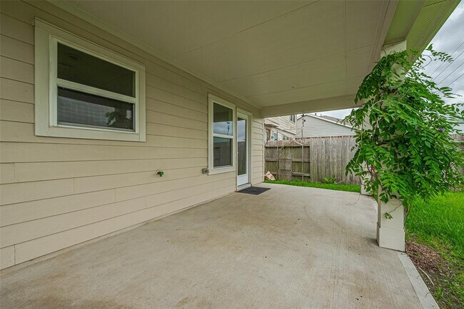 Building Photo - 25406 Cheshire Knoll St