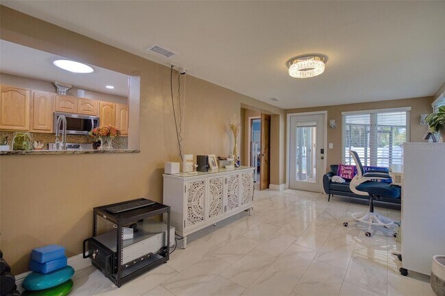 Building Photo - 2315 Minneola Rd