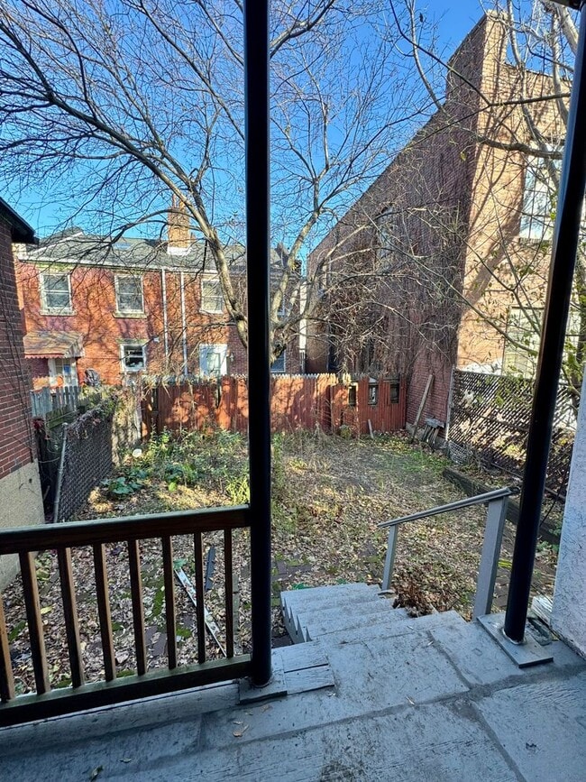 Building Photo - 1815 Locust St