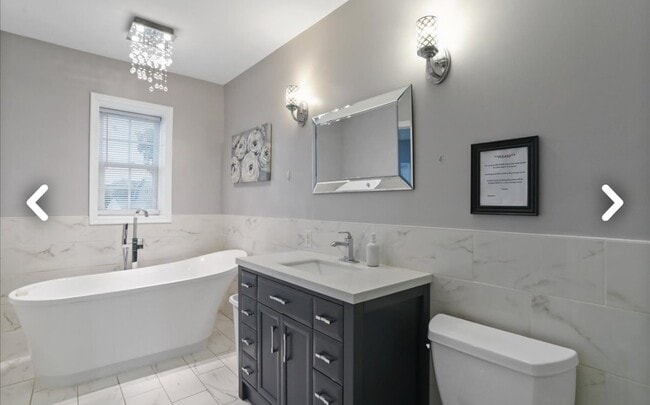 Building Photo - 13715 Dixie Dr