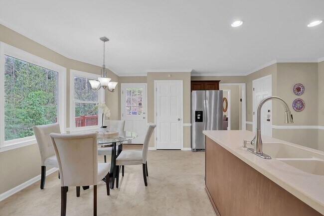 Building Photo - 705 Wood Valley Trce