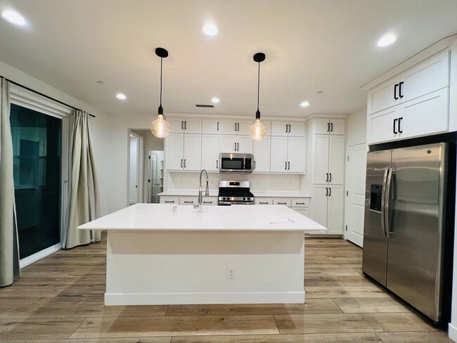 Building Photo - Tesoro Viejo Home- this is home and the community is unlike anything you've experienced before!
