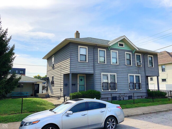 Primary Photo - 1022 Laurel St