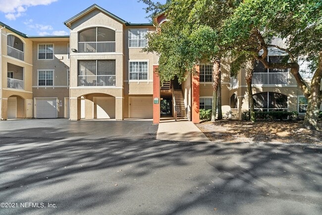 Building Photo - 230 Colima Ct
