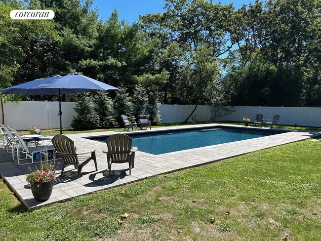 Building Photo - 7 Huckleberry Ln