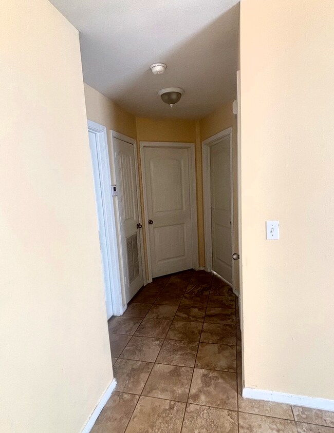 Building Photo - 9356 S 430 Rd