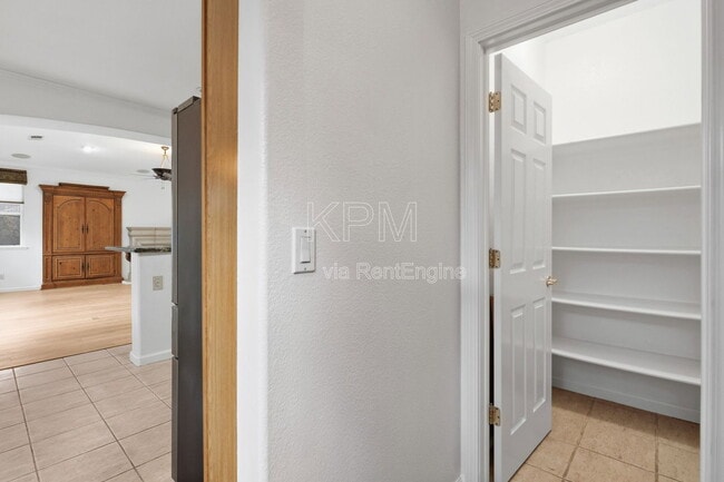 Building Photo - 5956 St Andrews Dr