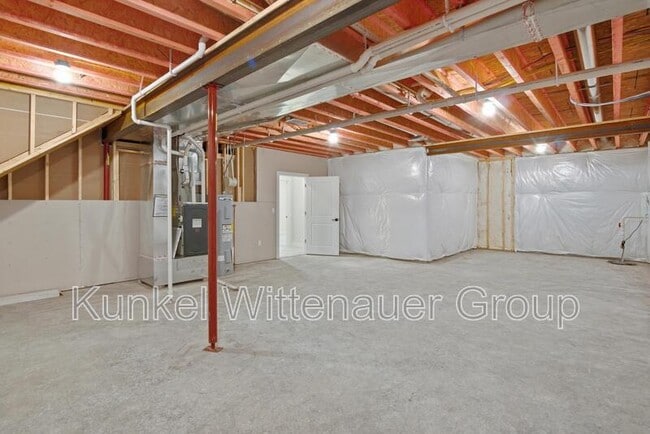 Building Photo - 829 Bushwood Way