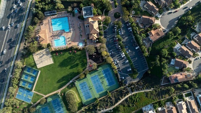 Building Photo - 28645 Via Pasatiempo